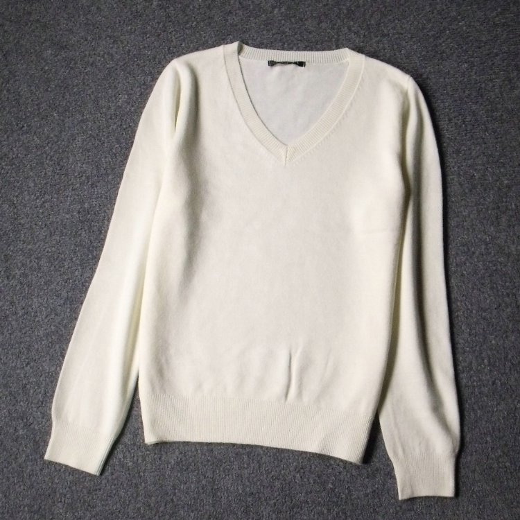 5232-柔软高弹力外贸日单好做工秋春V领百搭毛衣针织羊毛衫