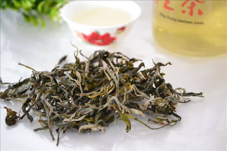 2023年普洱茶澜沧江原生茶 稀有古树野生茶茫绿山昔归明前散茶