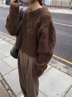 现overtake韩国东大门女2025秋季新百搭时尚纯色麻花软糯宽松毛衣