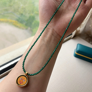 原创绿尖晶石唐卡项链男女款阁乌盒黄财神锁骨链扎基拉姆挂件个性