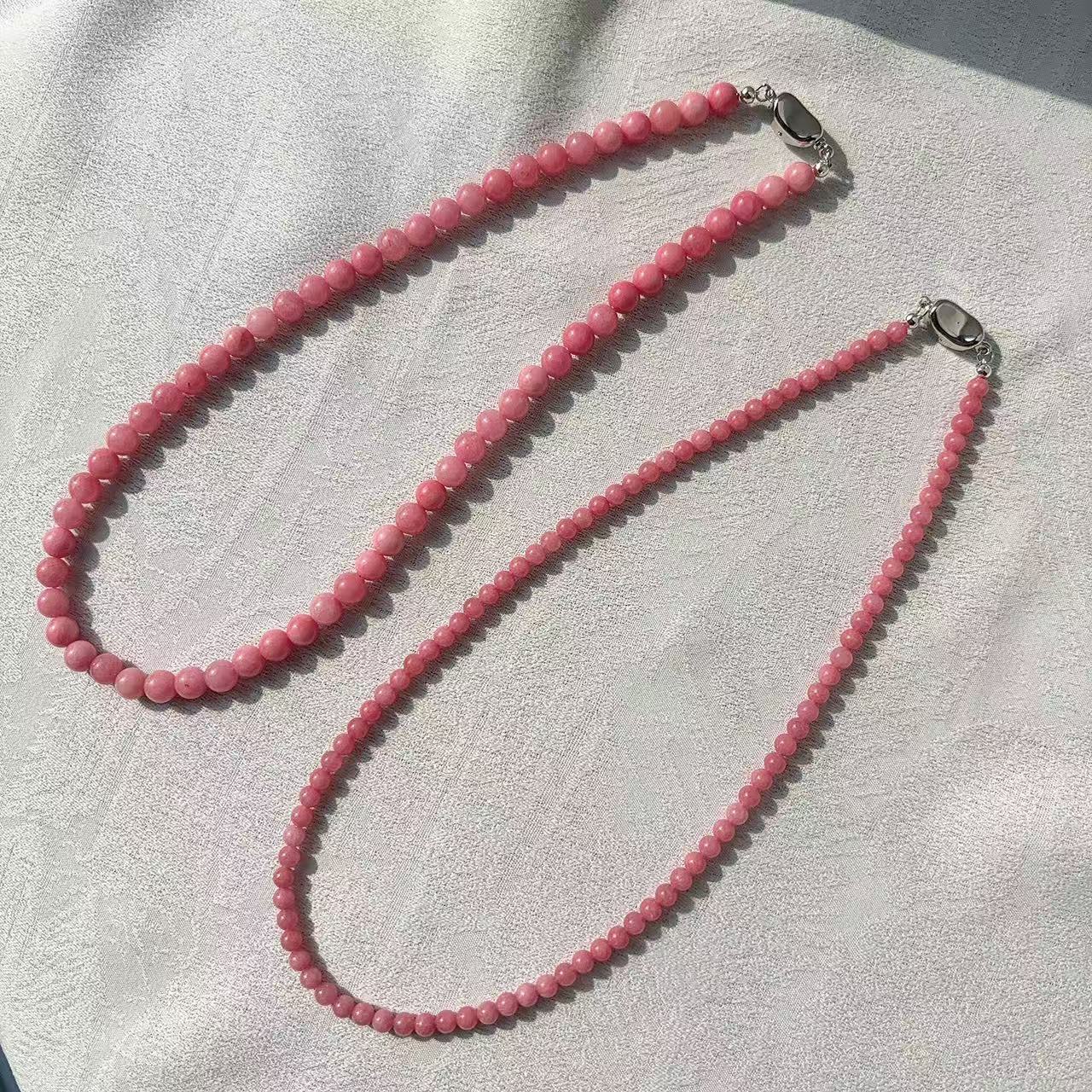 粉蔷薇石项链女款锁骨链简约百搭水晶颈链小众设计感高级感毛衣链