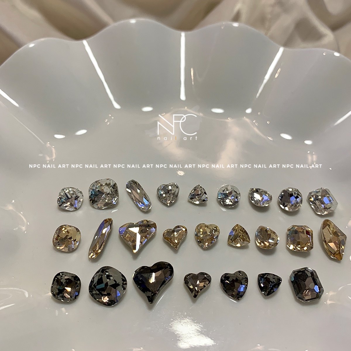 NPC美甲 午后香槟 璀璨K9高定经典白黑钻香槟肥方歪桃心钻石饰品,彩妆/香水/美妆工具,指甲装饰,淘宝优惠券,粉丝福利购,淘宝优惠卷