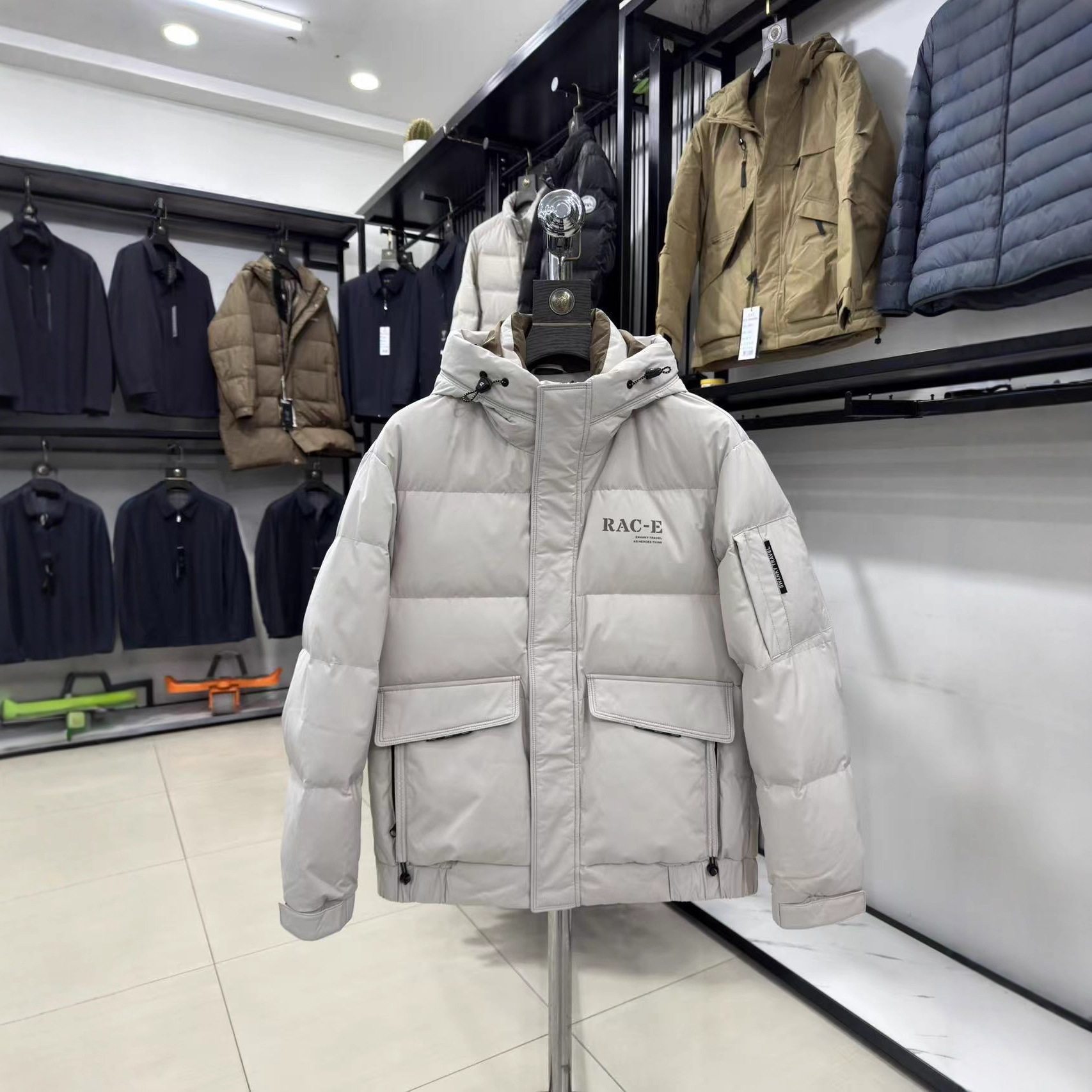 【H家】三防科技面料！时尚休闲冬款鸭绒连帽羽绒服男外套4Y062A