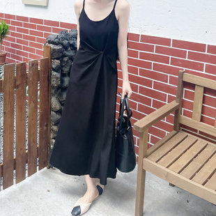 夏黑色圆领不规则扭结垂感收腰小A型吊带长裙中长款连衣裙女内搭