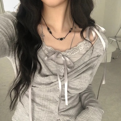 预习秋天 芭蕾风蕾丝花边纽扣上衣 甜酷辣妹叠穿长袖T恤两件套