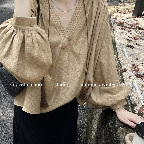 GRACETINA HOO-落肩褶皱炒色工艺松弛慵懒感半开V领流衬衫CSA7142
