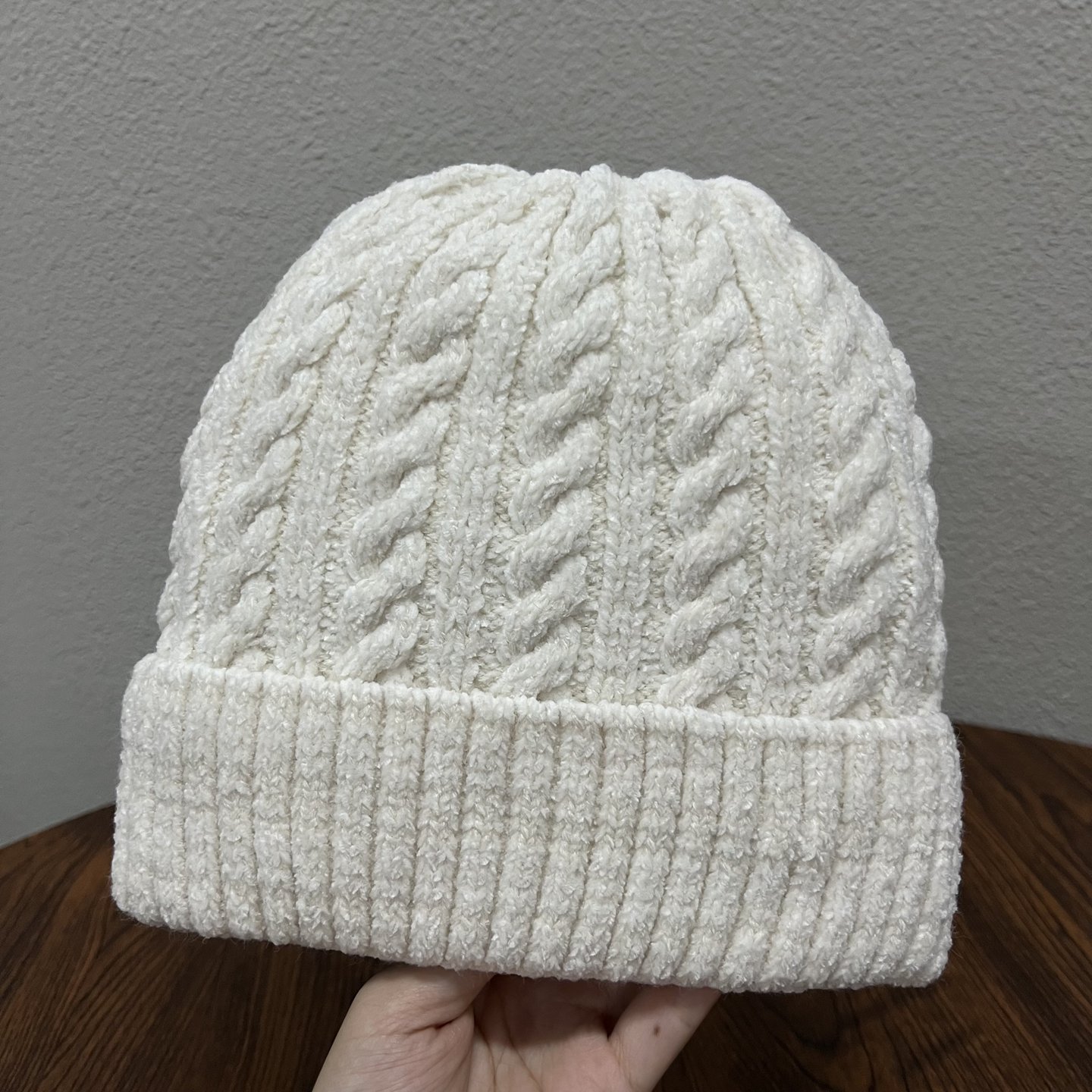 秋冬羊绒扭花帽子女性百搭时尚高货百分百针织保暖包头护耳防寒帽