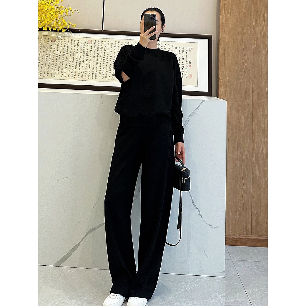 C4791时尚巴黎的老店 有型宽松范！立裁休闲套装 镂空袖卫衣+长裤