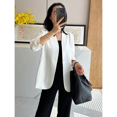 V4874 时尚巴黎的老店 飒爆了！进口醋酸 拼条纹 利落V领西装外套