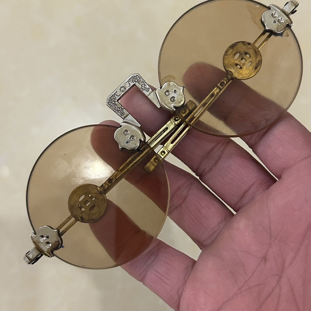 古玩复古水晶眼镜石头仿古太阳镜地主茶色上海养目墨镜纯天然民国