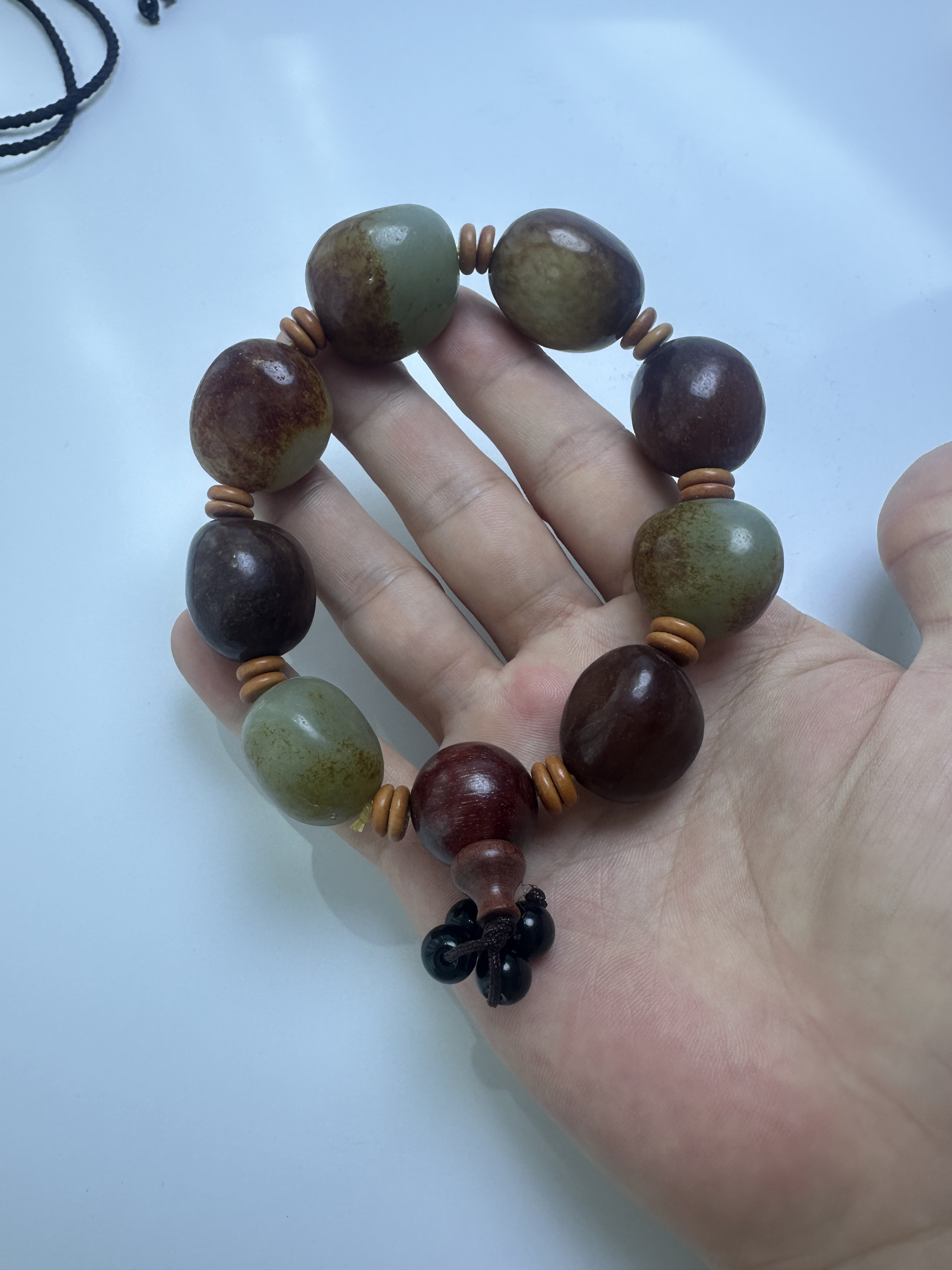 和田玉籽料原石手串黑皮手链高档送礼DIY红木紫檀三通佛头随机发