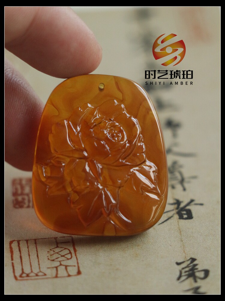 缅甸天然蜜蜡琥珀大气富贵牡丹花吊牌送配绳
