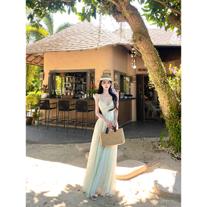 灰尘邓邓 法式气质蕾丝重工收腰V领吊带连衣裙D26Q0072