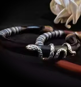 玫瑰与蛇鸡血藤木手镯情侣男女款复古酷小众亚文化纯银不掉色饰品