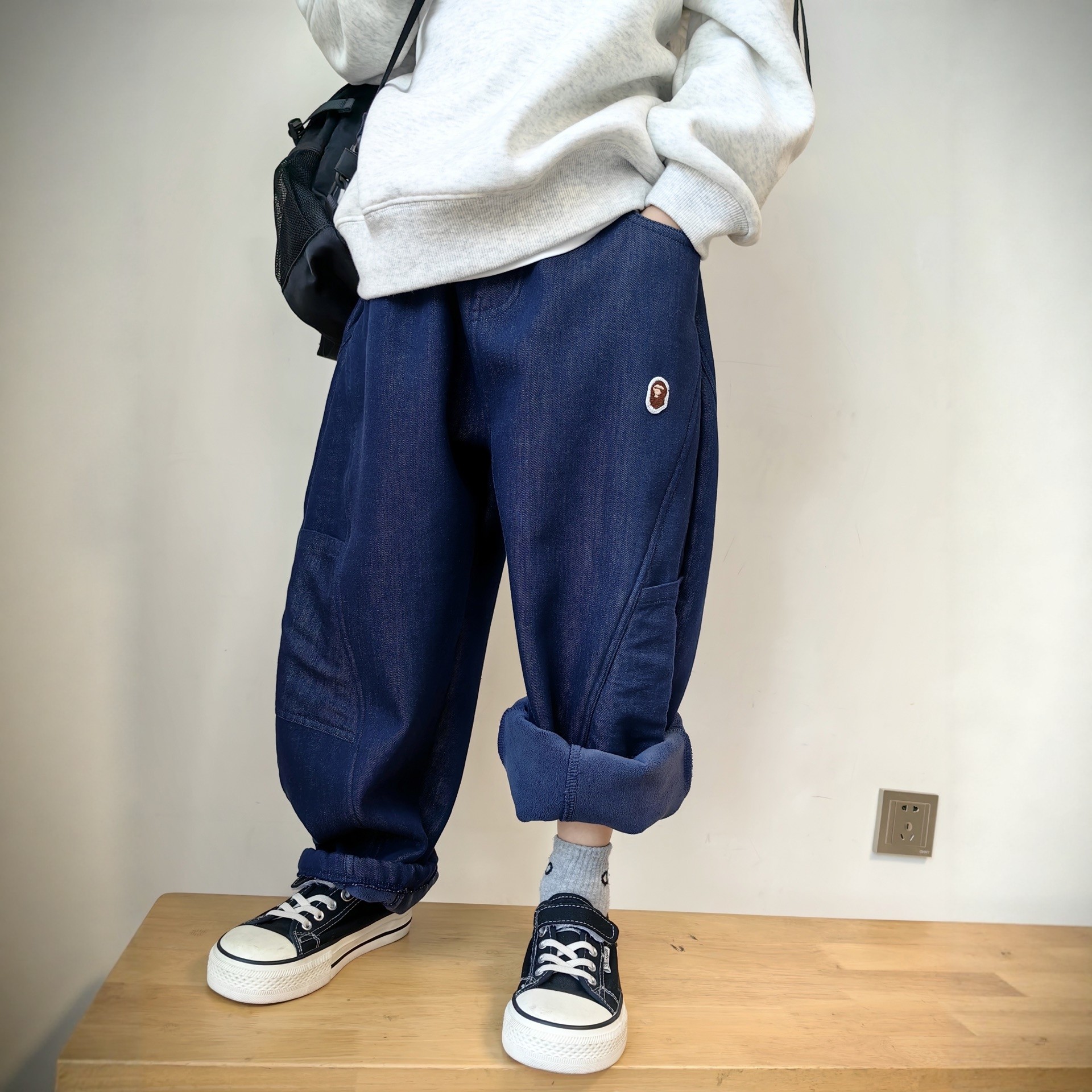 男童裤子2025冬装新款潮洋气大童中小童宝宝加绒加厚休闲牛仔长裤