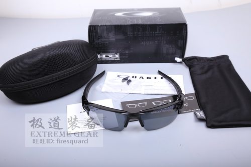 装备Oakley偏光太阳镜骑行护目镜