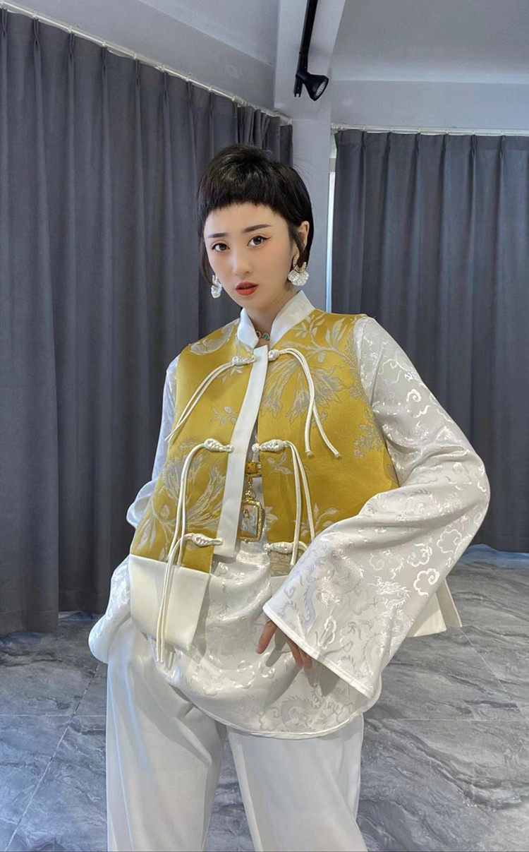 春秋新款复古中式马甲女显瘦背心坎肩中国风唐装印花衬衫两件套装