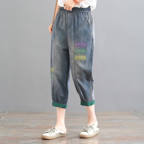 孔雀飞飞2023夏季贴布牛仔裤