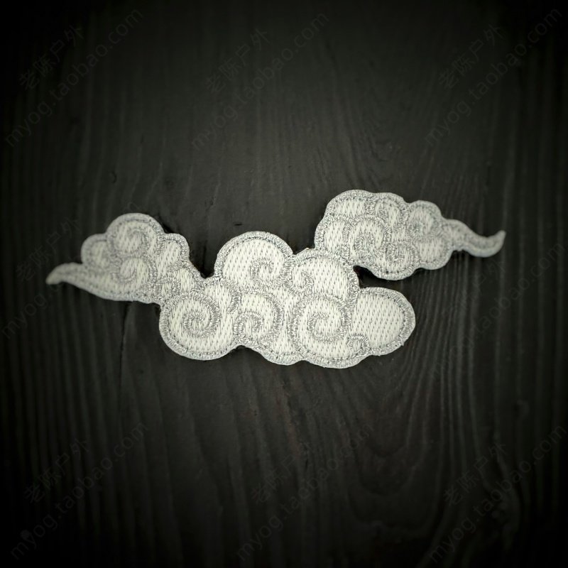 现货 美国PDW Silver Morale Patch 云朵臂章 一线光明士气章