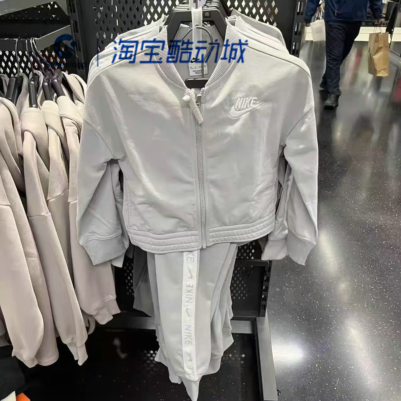 耐克儿童速干运动宽松时尚套装