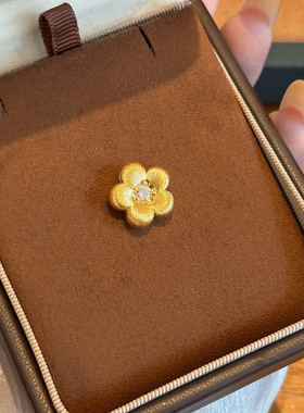 千夕 足金999一朵小金花黄金吊坠女士春节情人节生日礼物送女友