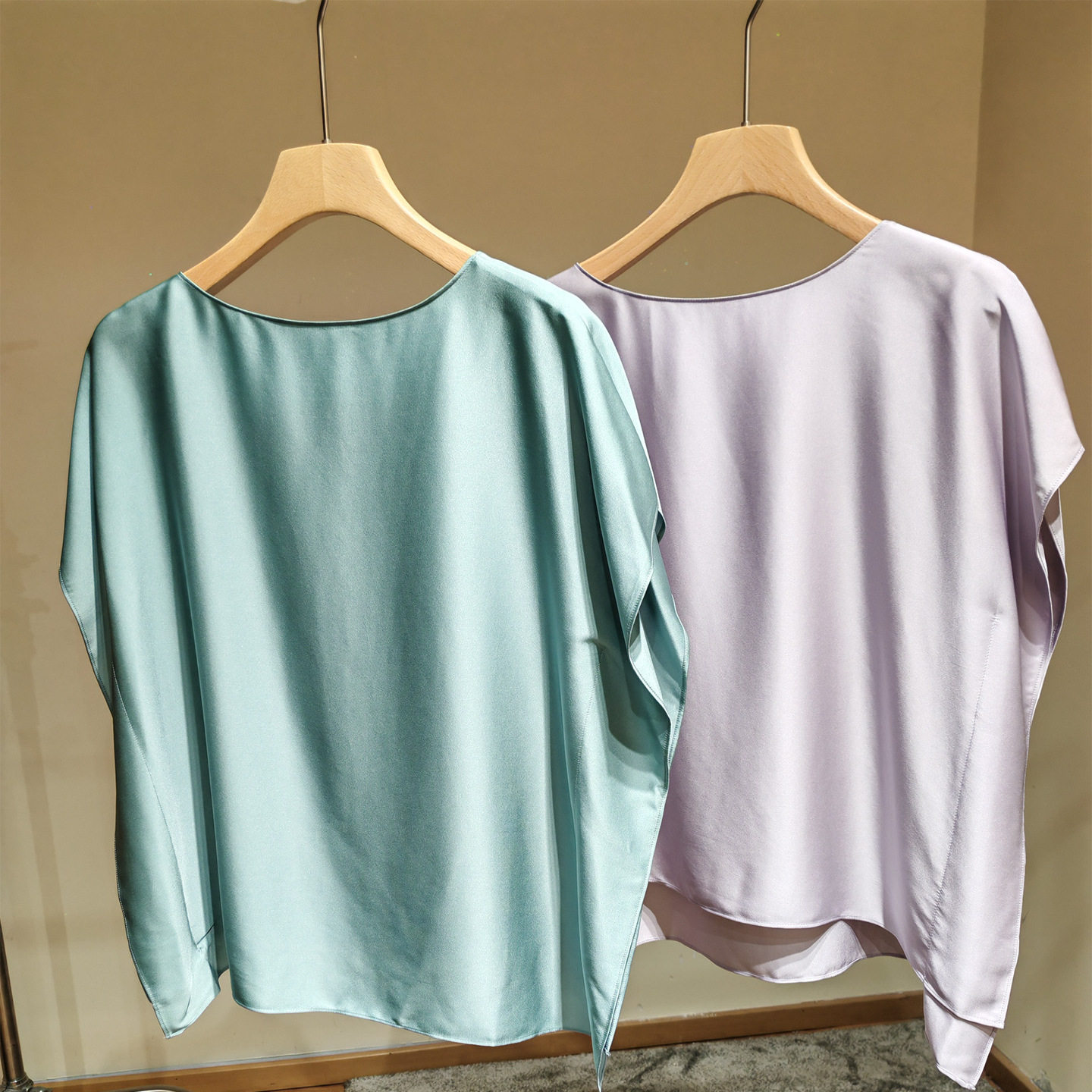 高级感真丝衬衫女装夏季圆领小众设计感桑蚕丝上衣法式慵懒风