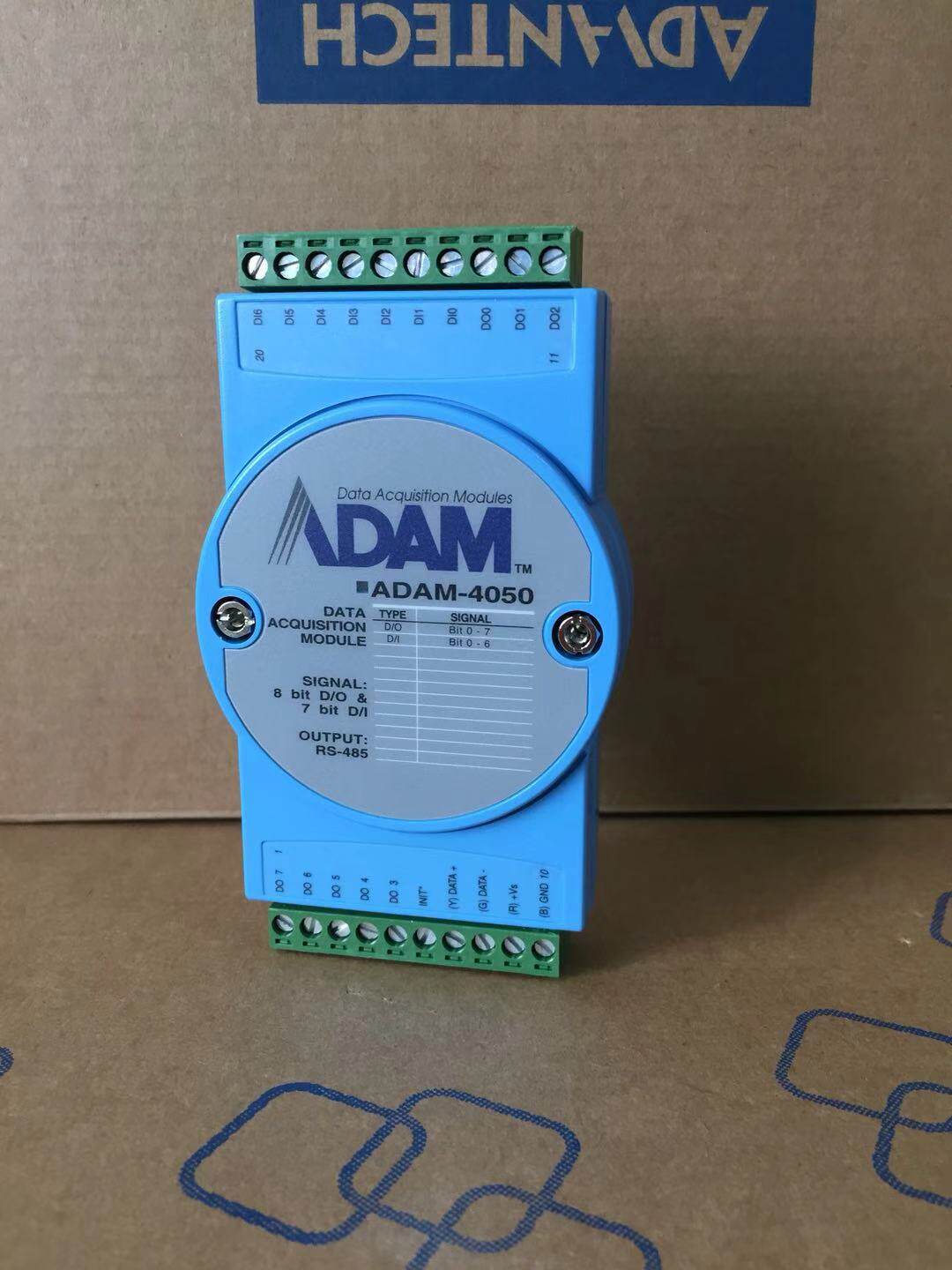 ADVANTECHS ADAM-4050-DE DIGITAL IO MODULE HAS 7 INPUTS AND 8 OUTPUTS A BUILT-IN WATCHDOG TIMER