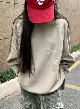 Fear Of God Essentials 前胸同色小logo卫衣男女同款圆领套头衫