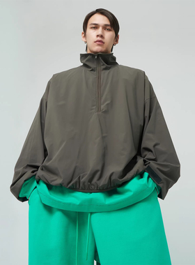 Fear Of God Essentials  暗黑系列半高领防晒服防风轻量套头夹克