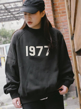 Fear Of God Essentials 1977数字印花圆领卫衣男女通款套头衫