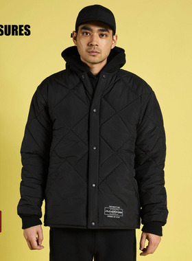 PLEASURES  幻象字母标语印花菱格绗缝夹克男女同款棒球领外套