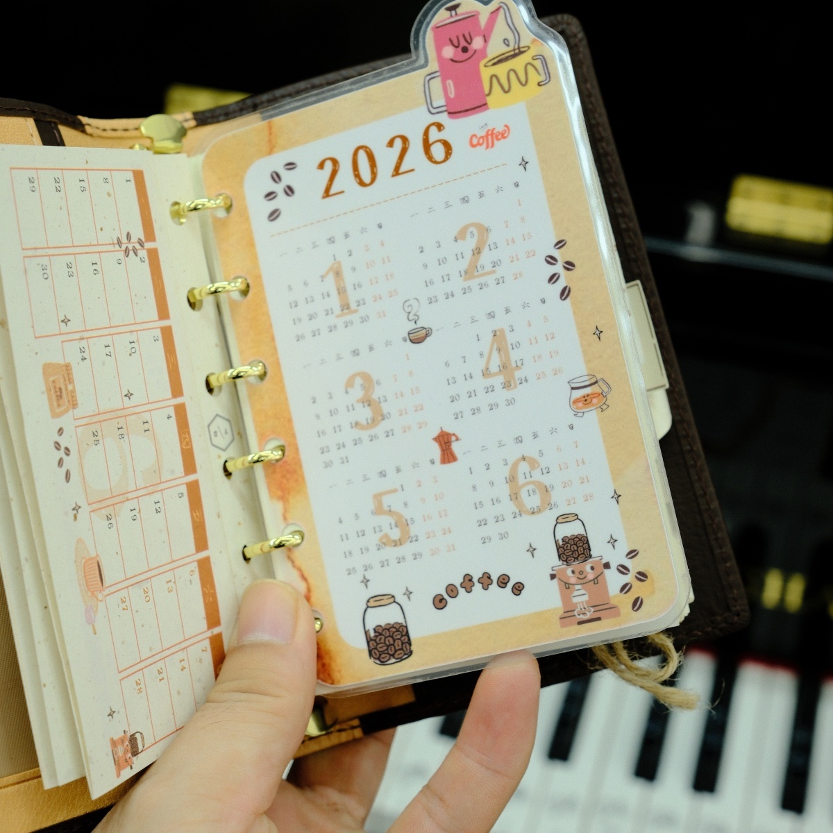 2026咖啡主题插画年历分隔页