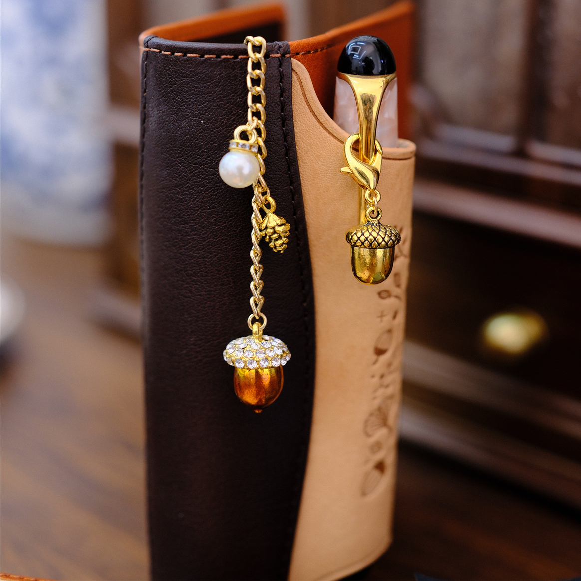 金色橡果松果链条挂件