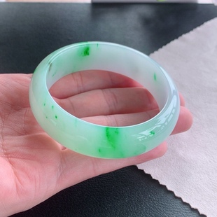 59圈天然翡翠手镯81.3缅甸飘正阳绿宽版手镯高级女玉镯子鉴定估价