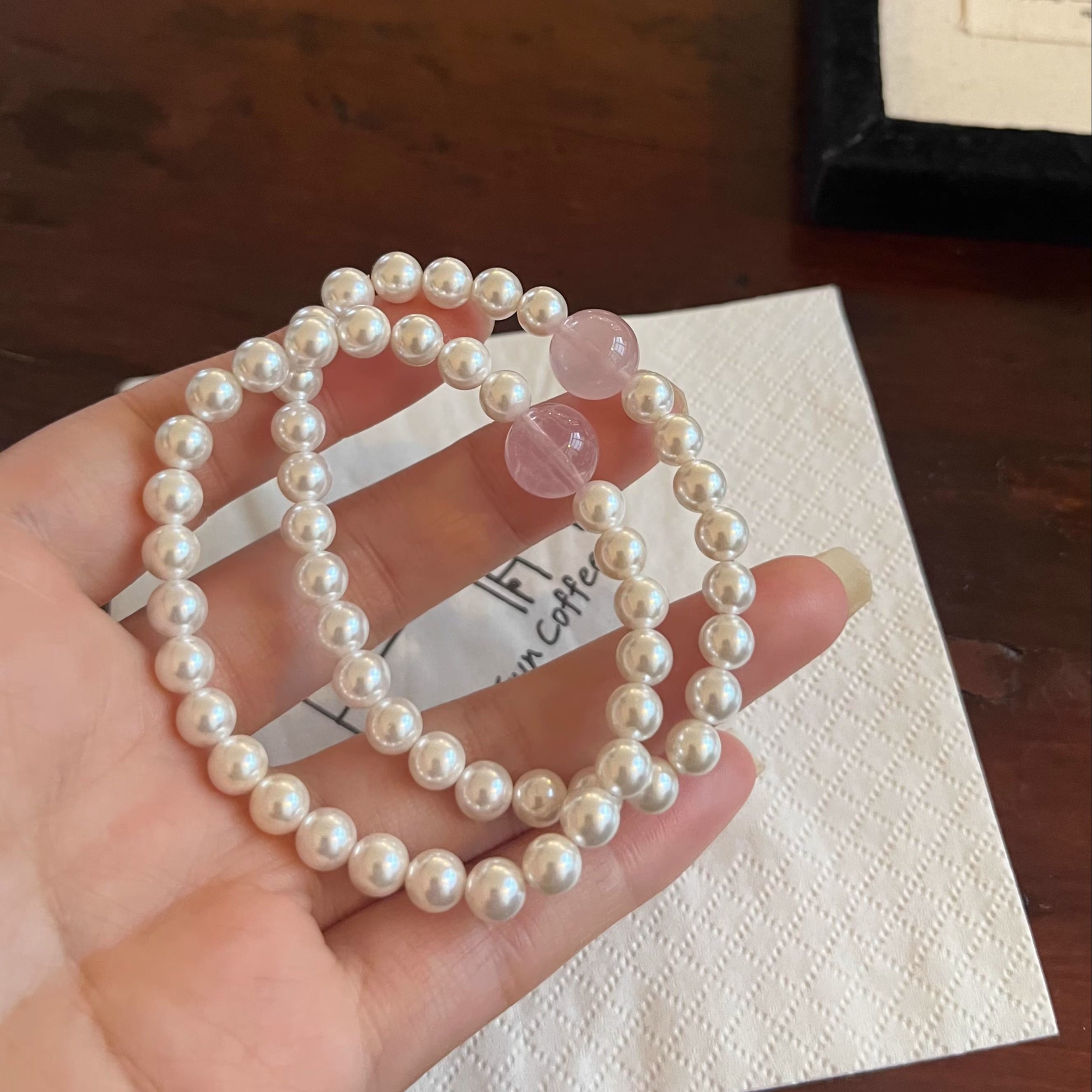 天然莫桑比克粉水晶淡水珍珠手链