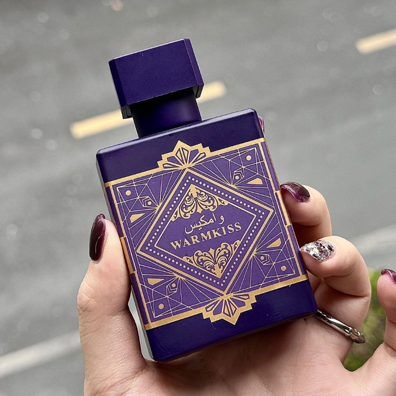 气质爆款迪拜香氛木质香水高级男女学生沉香乌木休闲通勤持久留香