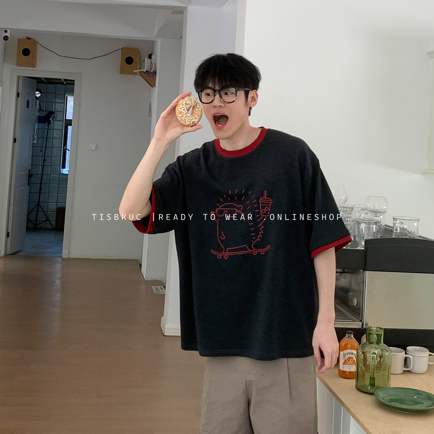 白口阳【刺猬邮差】深灰色亲肤T恤 高级感粘胶混纺松弛感短袖男生