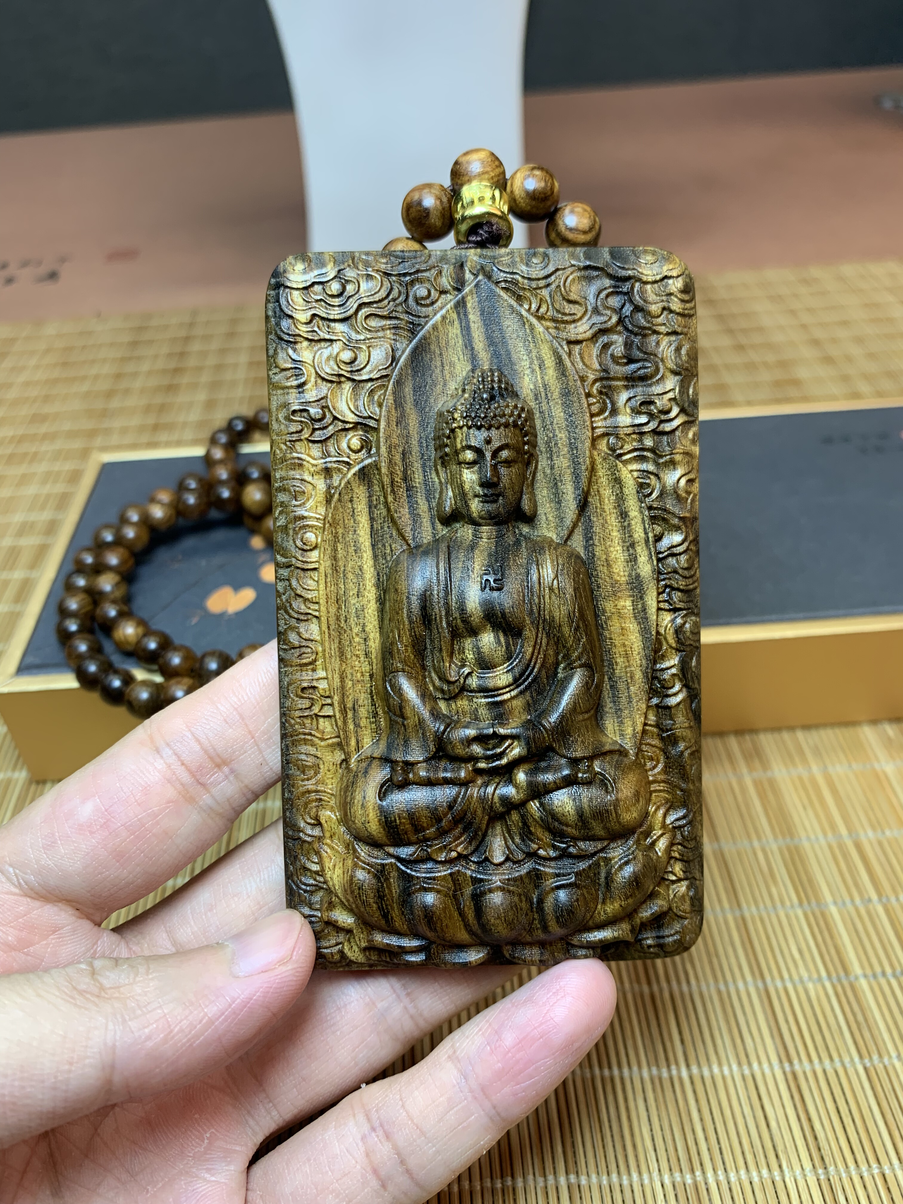 黄花梨木【大号阿弥陀佛】牌子搭配8mm108颗项链生肖本命佛珠串