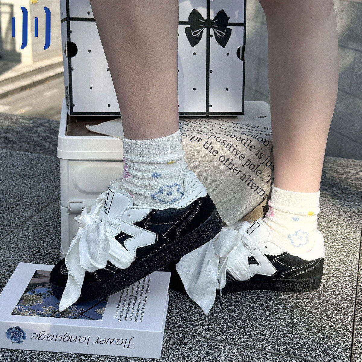 顽刻ollieskate黑色皮质蝴蝶结丝带生胶W系列国潮男女德训滑板鞋,流行男鞋,休闲板鞋,淘宝优惠券,粉丝福利购,淘宝优惠卷