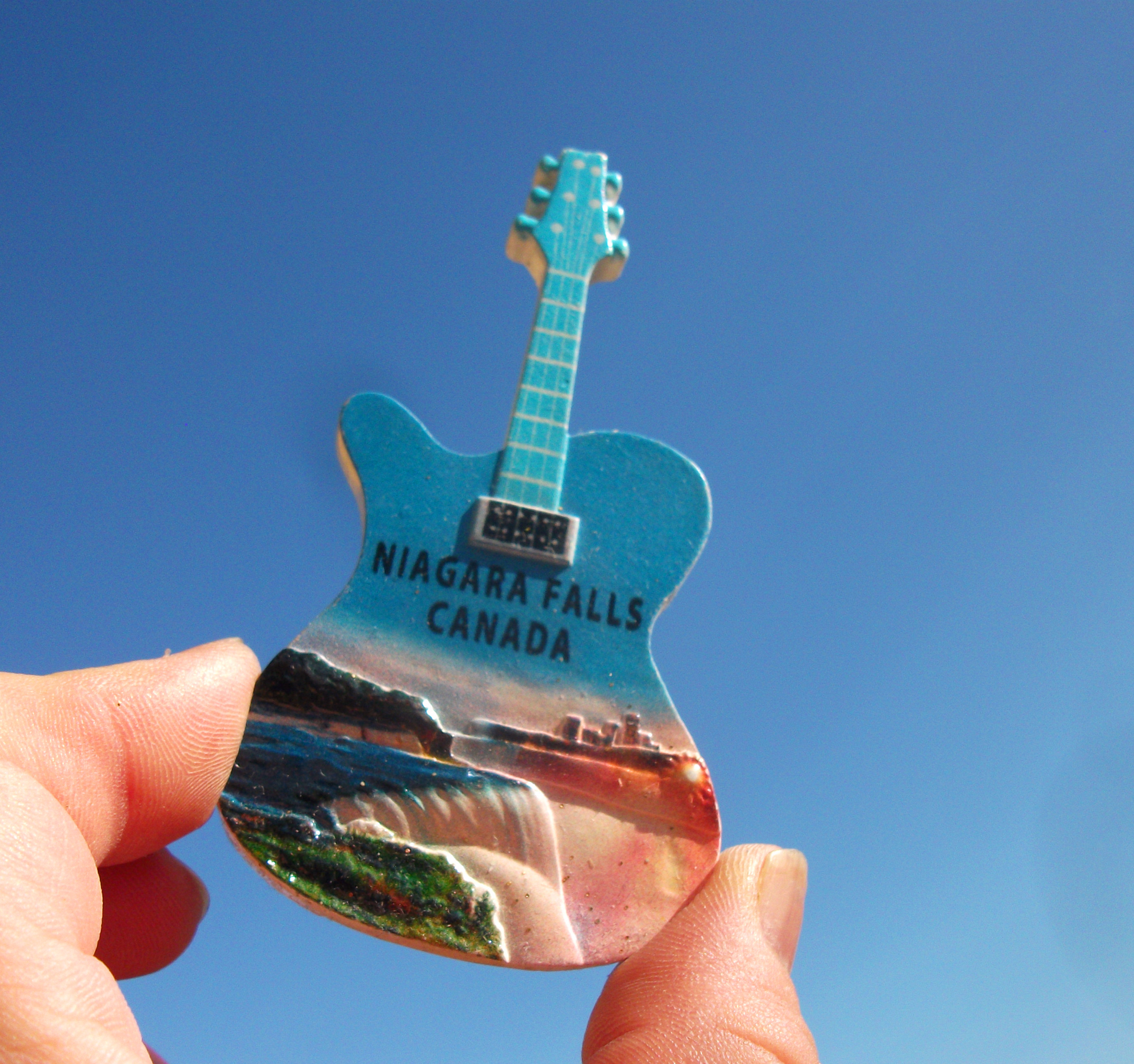 加拿大当地购买冰箱贴 NIAGARA FALLS 尼亚加拉瀑布吉他形