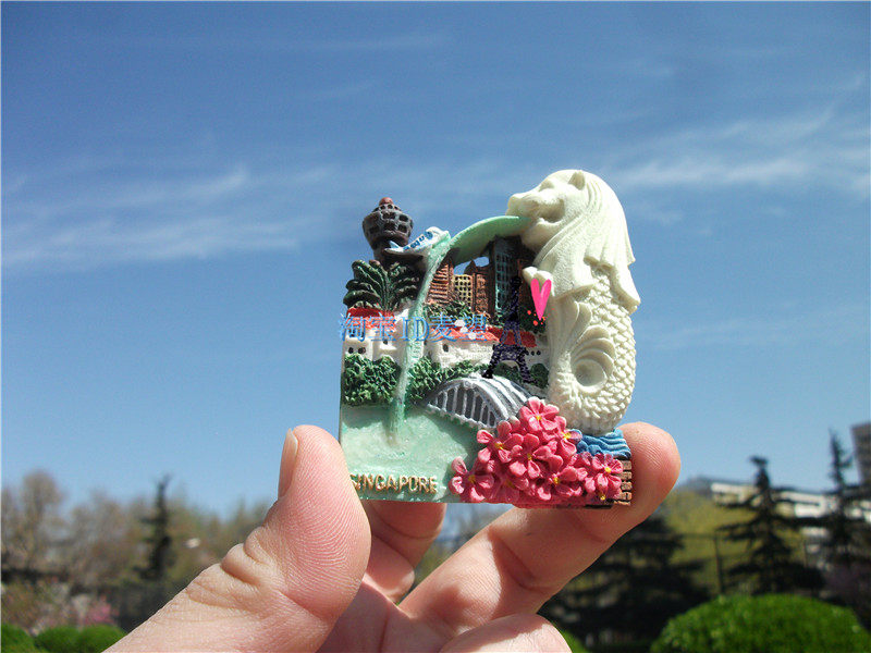 WORLD TRAVEL COMMEMORATIVE FRIDGE MAGNET SINGAPORE GLOW-IN-THE-DARK MERLION SUPER SINAGPORE