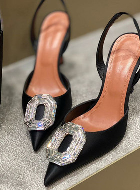 椭圆水钻扣包头凉鞋2026开春新款欧美名媛尖头细跟中空宴会高跟鞋