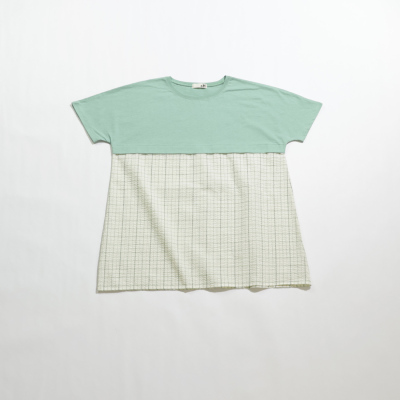 宽松休闲圆领套头短袖T恤女款