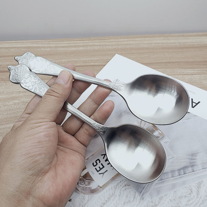 出口巨厚款18/10不锈钢餐勺子主餐餐更长18cm皇冠雕花柄大口吃饭