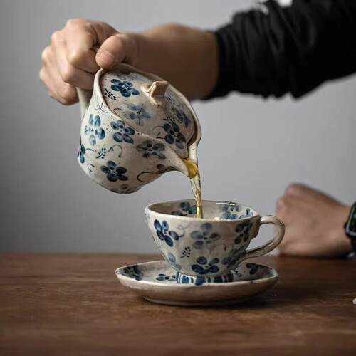 日本进口蓝染山茶花茶壶日式小清新陶瓷过滤泡茶壶茶杯饭碗釉下彩