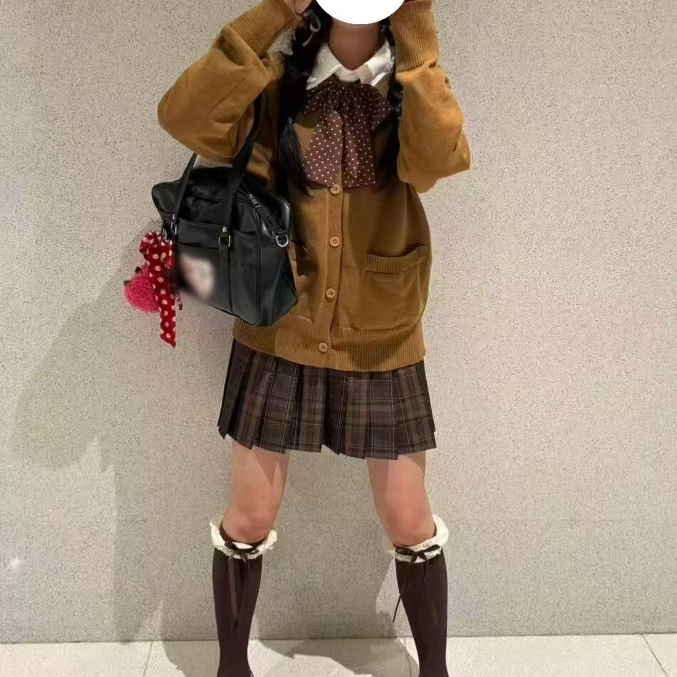 日系JK制服学院校供感针织开衫毛衣叠穿焦糖可颂裙慵懒风秋冬套装