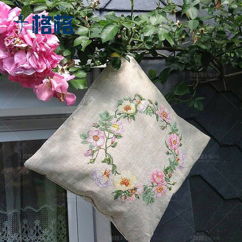 十格格法国DMC十字绣套件 客厅餐厅 新品 靠垫 淡雅芍药 亚麻抱枕