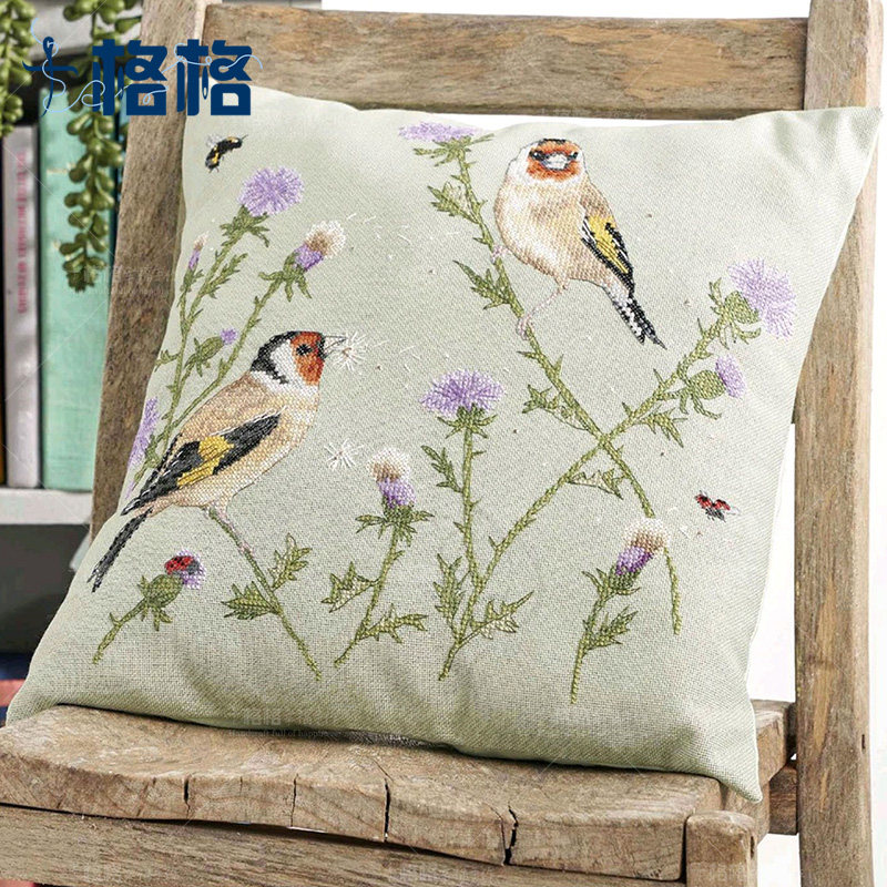 十格格法国DMC十字绣套件 客厅餐厅 新品靠垫 翠绿蒲公英鸟儿抱枕