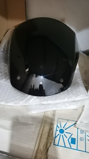 适用轻骑铃木摩托车骏驰GT125四孔导流罩玻璃QS125-5头罩镜片挡风
