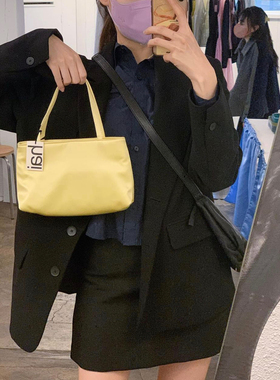 HAI 英国小众设计师品牌新款真丝绸缎手提腋下包 吴昕同款